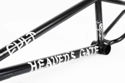 FRAMES Cult Heaven's Gate Frame 16 FRAMES Cult Heaven's Gate Frame