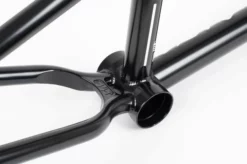 FRAMES Cult Heaven's Gate Frame 18 FRAMES Cult Heaven's Gate Frame