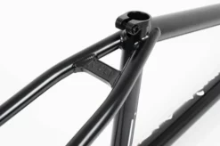 FRAMES Cult Heaven's Gate Frame 20 FRAMES Cult Heaven's Gate Frame