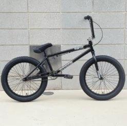 Division Fortiz BMX Bike (2021) BIKES